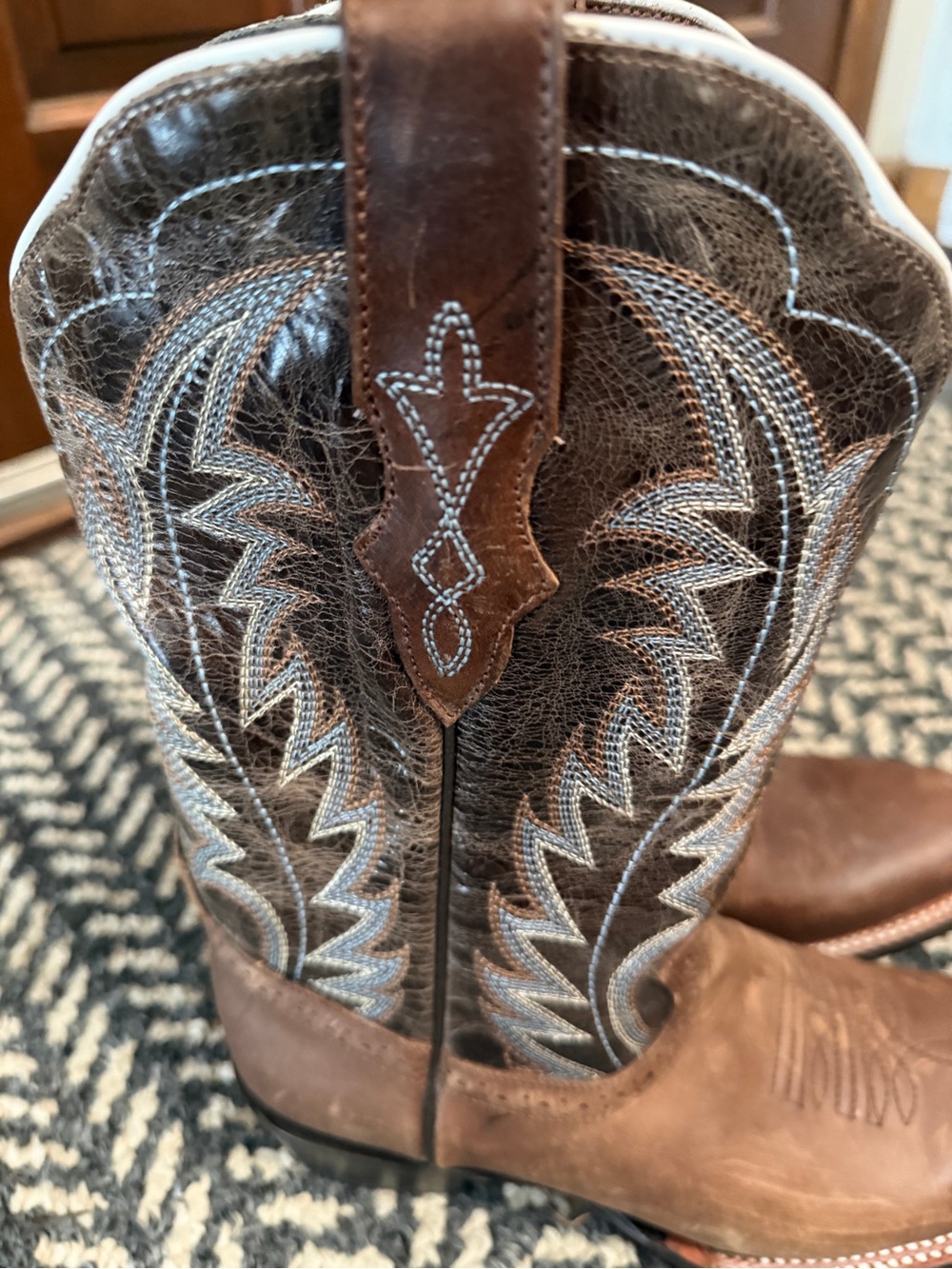 J.B. Dillon Reserve Western Boots
Women’s 7.5 C (wide) - Picture 2 of 8